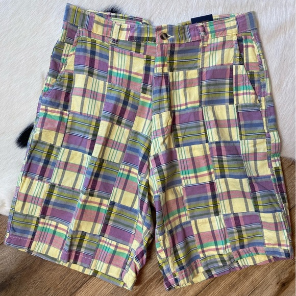 Club Room men's plaid shorts - Picture 1 of 9